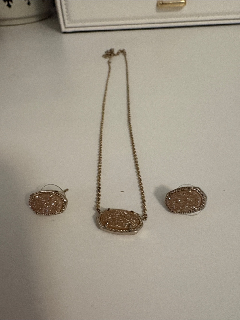 Kendra Scott Necklace and Earring Set